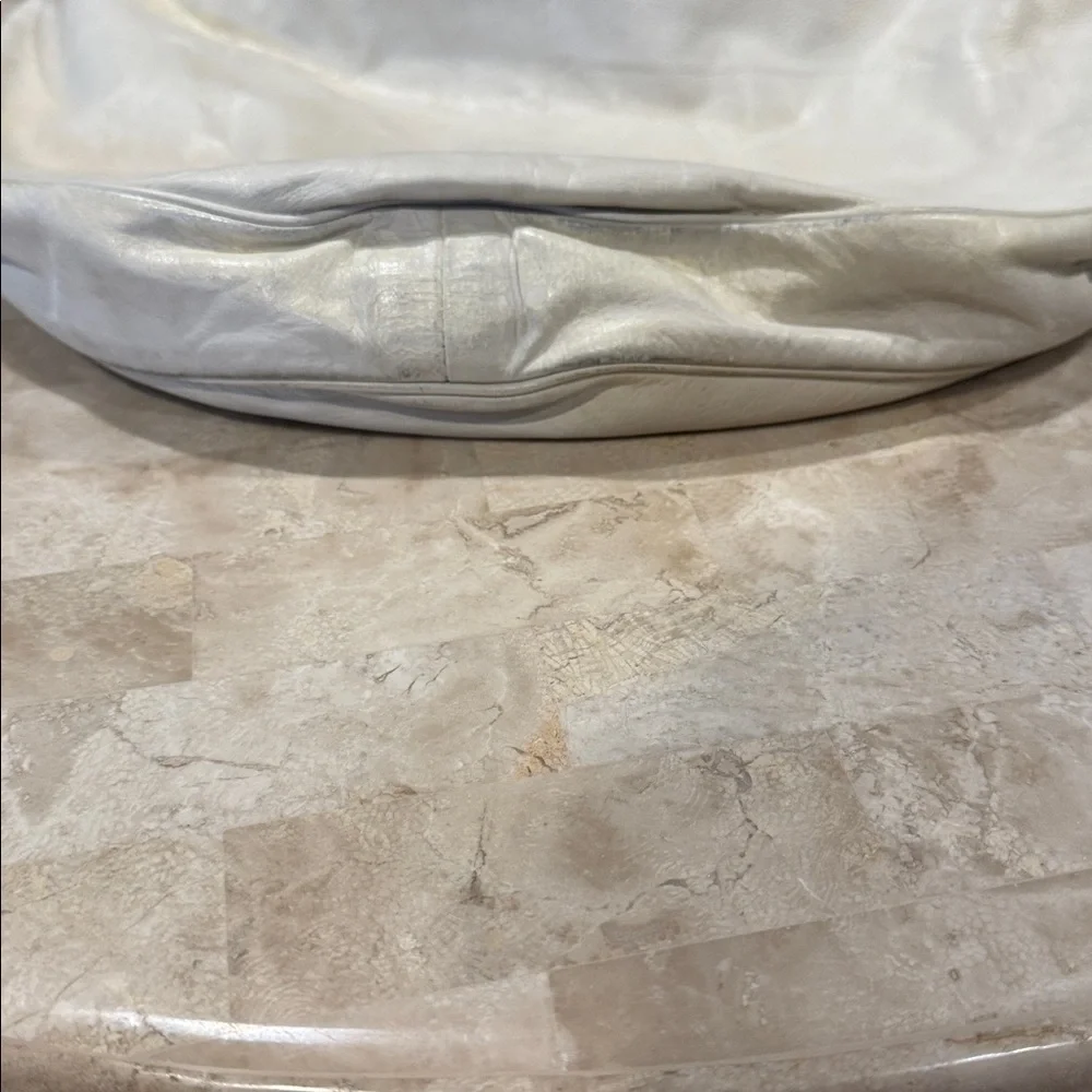 Gucci Cream Hysteria Duchessa Leather Hobo Bag - Picture 6 of 11